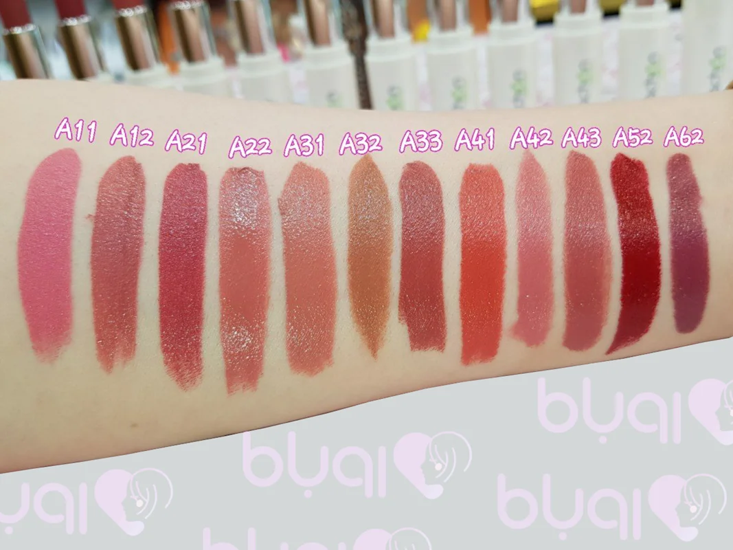رژ لب جامدAqua Charming شون A41
