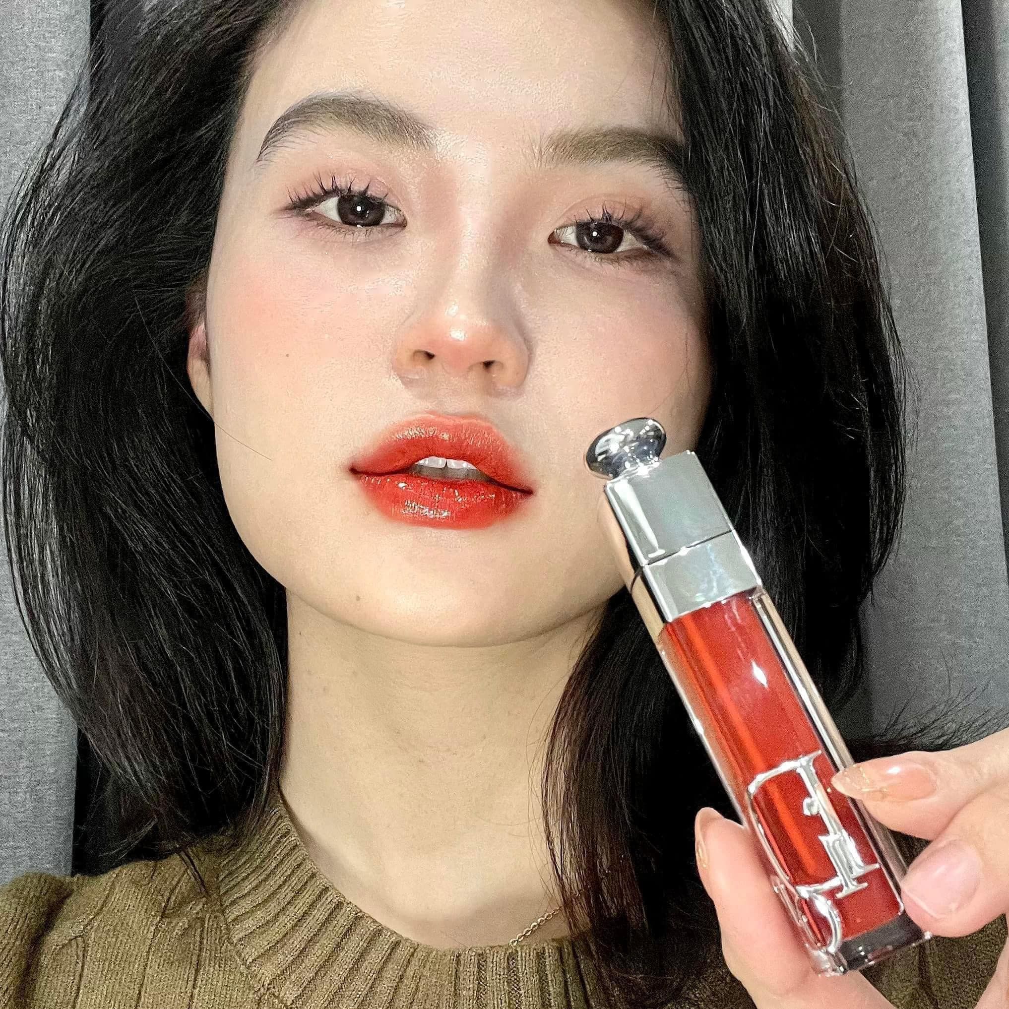 لیپ گلاس و حجم دهنده دیور رنگ dior 8 intense 028