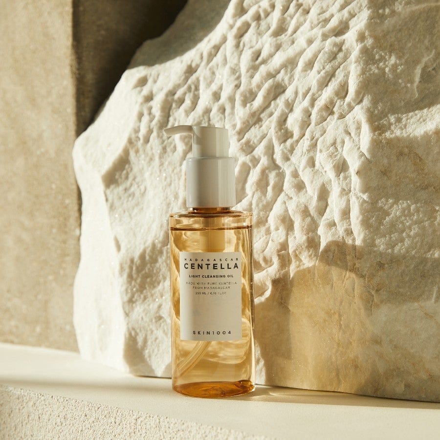شوینده روغنی سنتلا LIGHT CLEANSING OIL حجم 200