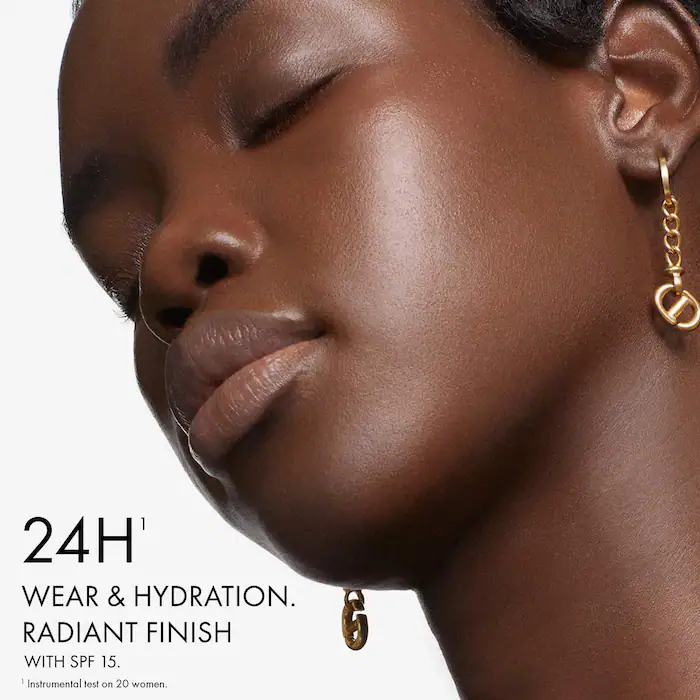 کرم پودر دیور Forever Skin Glow